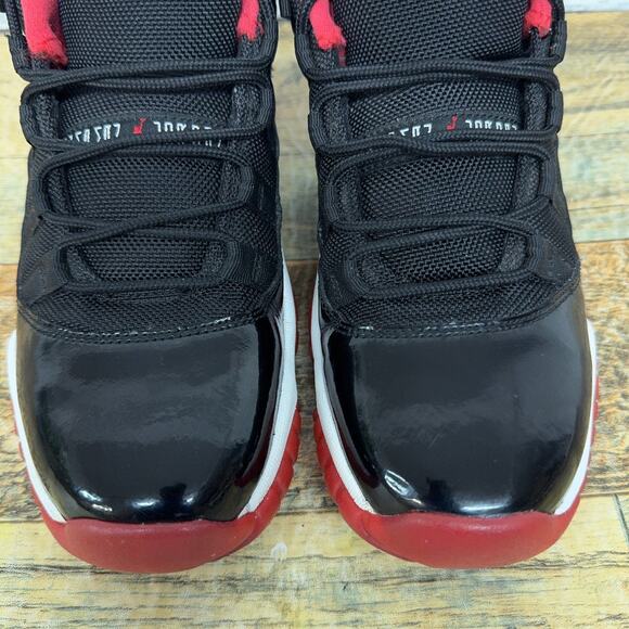 Nike Air Jordan Retro 11 Low Bred Black Red White 528896-012 GS Youth Size 6.5Y main image 6